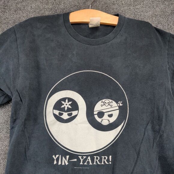 Pirate Vs. Ninja Men's Yin-Yarr! T-Shirt Black Large Embrace The Tao - Picture 4 of 14